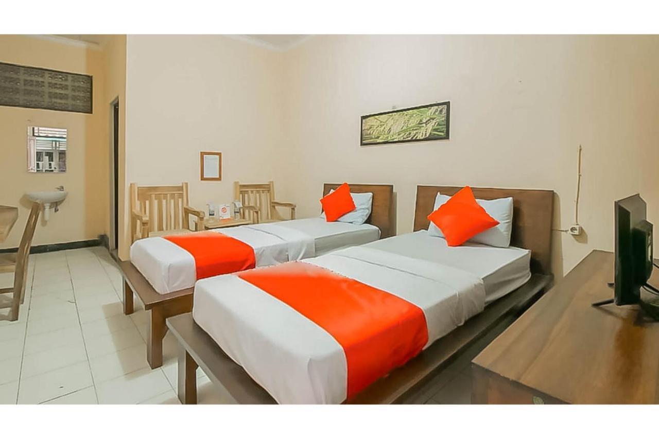 Reddoorz @ Pantai Pelabuhan Ratu 2 Sukabumi Exterior foto